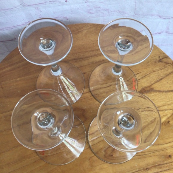 Clear Glass Stoli Martini Glasses - Set of 4 - Picture 7 of 7